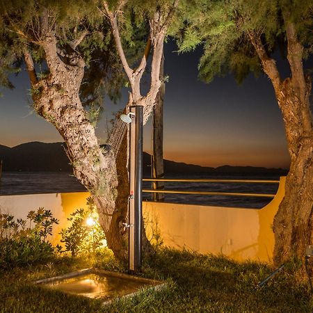 Big Blue Exclusive Beachfront Villa Kíssamos Exteriör bild