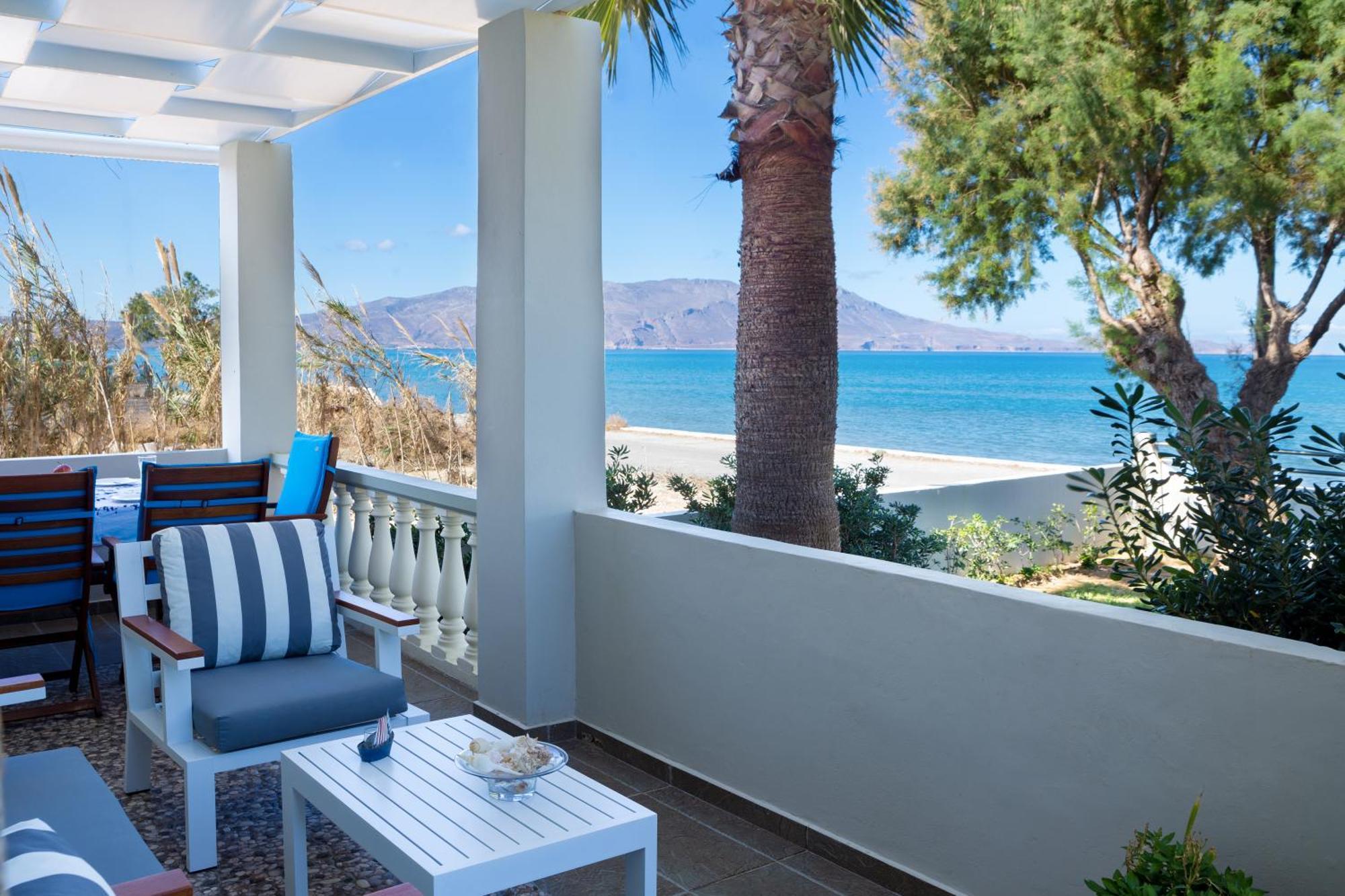 Big Blue Exclusive Beachfront Villa Kíssamos Exteriör bild